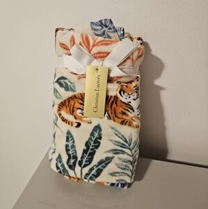 Christian Lacroix 2-Piece Safari Tiger Hand Towel Set